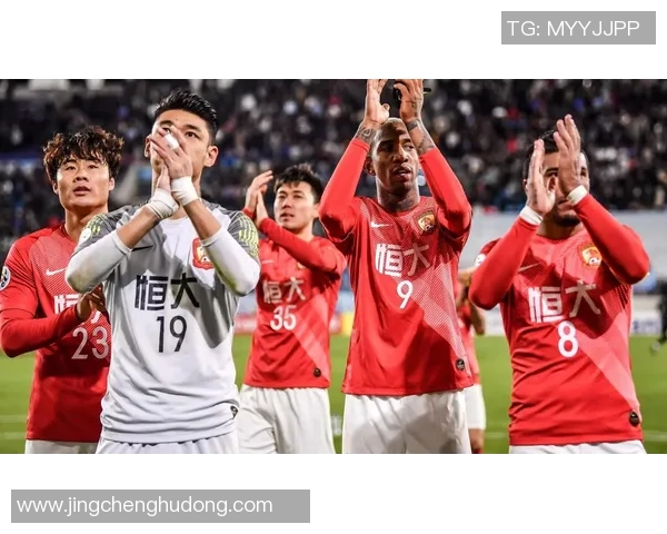 上港与恒大巅峰对决激情碰撞足球盛宴即将开启 上港与恒大巅峰对决激情碰撞足球盛宴即将开启