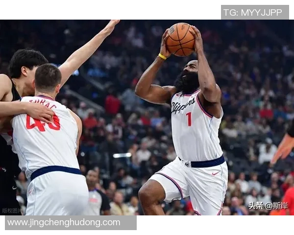 快船与开拓者对决前瞻分析及胜负预测,谁将赢得关键战役 快船与开拓者对决前瞻分析及胜负预测,谁将赢得关键战役